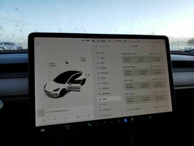 Белый Тесла Модель 3, объемом двигателя 0 л и пробегом 35 тыс. км за 5700 $, фото 8 на Automoto.ua