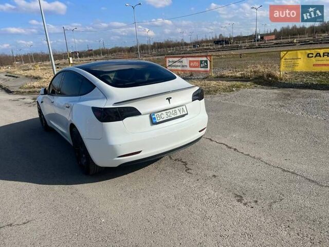 Белый Тесла Модель 3, объемом двигателя 0 л и пробегом 120 тыс. км за 17000 $, фото 4 на Automoto.ua