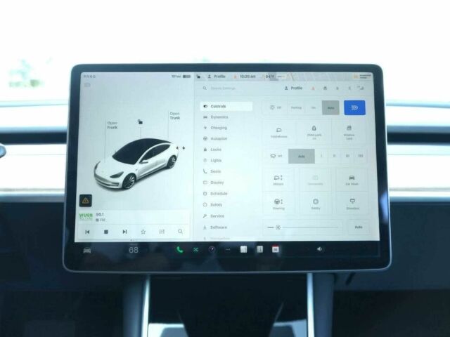 Тесла Модель 3 2018 в Киеве на Automoto.ua Белый Тесла Модель 3, объемом двигателя 0 л и пробегом 43 тыс. км за 7500 $, фото 7 на Automoto.ua