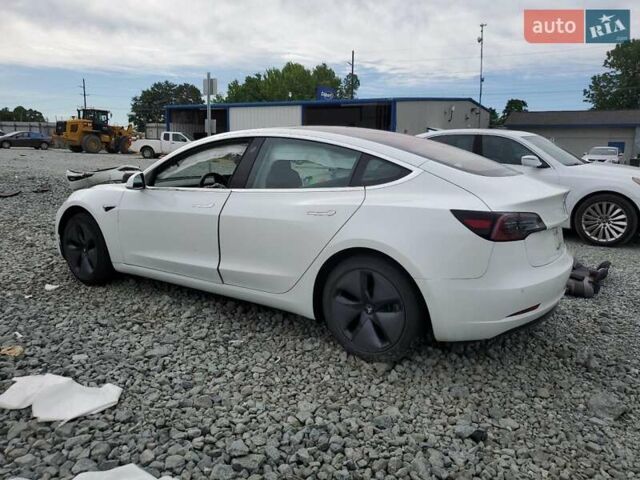 Тесла Модель 3 2018 в Львове на Automoto.ua Белый Тесла Модель 3, объемом двигателя 0 л и пробегом 51 тыс. км за 3000 $, фото 1 на Automoto.ua