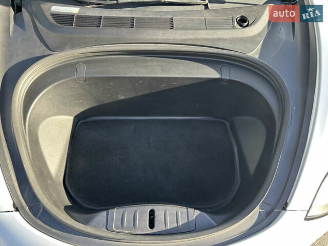 Білий Тесла Модель 3, об'ємом двигуна 0 л та пробігом 94 тис. км за 16800 $, фото 25 на Automoto.ua