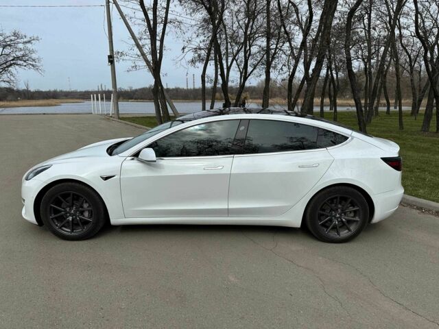 Белый Тесла Модель 3, объемом двигателя 0 л и пробегом 1 тыс. км за 18500 $, фото 6 на Automoto.ua