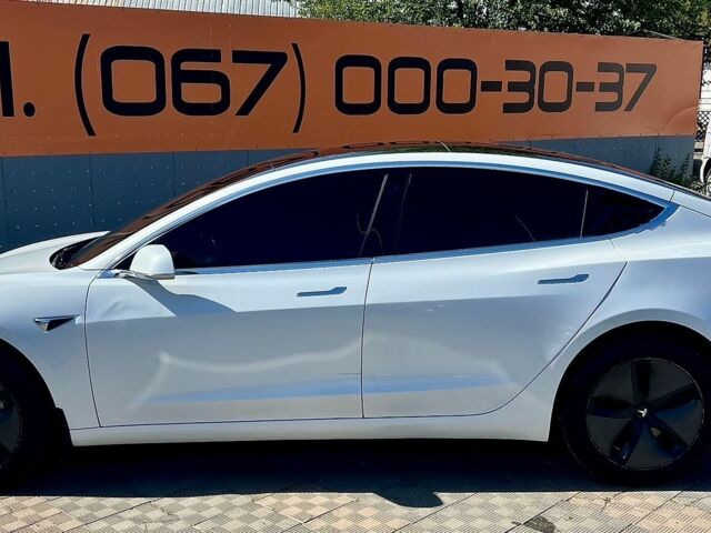 Белый Тесла Модель 3, объемом двигателя 0 л и пробегом 95 тыс. км за 17500 $, фото 8 на Automoto.ua