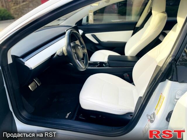 Білий Тесла Модель 3, об'ємом двигуна 0 л та пробігом 114 тис. км за 19000 $, фото 9 на Automoto.ua