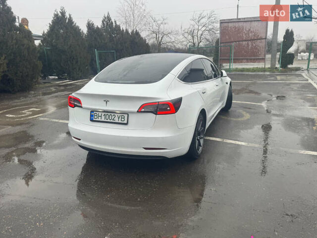 Білий Тесла Модель 3, об'ємом двигуна 0 л та пробігом 185 тис. км за 15200 $, фото 5 на Automoto.ua