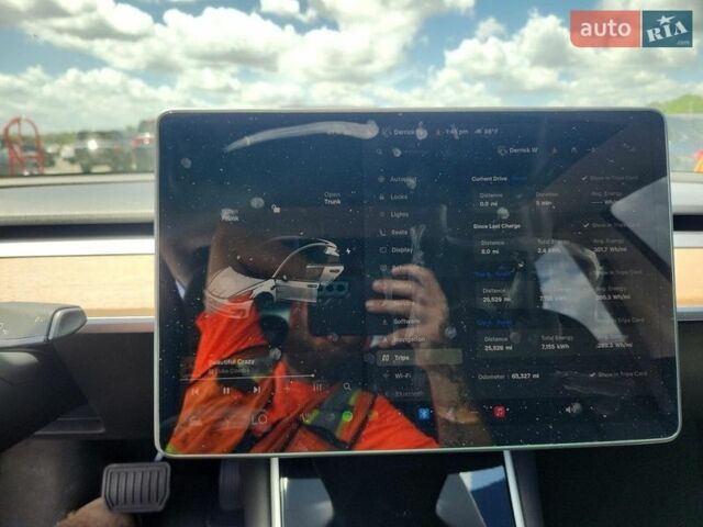 Белый Тесла Модель 3, объемом двигателя 0 л и пробегом 104 тыс. км за 3000 $, фото 8 на Automoto.ua