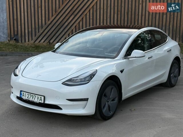 Белый Тесла Модель 3, объемом двигателя 0 л и пробегом 186 тыс. км за 13900 $, фото 9 на Automoto.ua