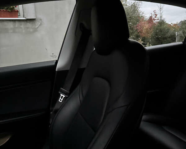 Белый Тесла Модель 3, объемом двигателя 0 л и пробегом 123 тыс. км за 16900 $, фото 27 на Automoto.ua