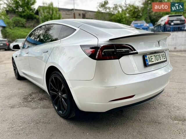 Белый Тесла Модель 3, объемом двигателя 0 л и пробегом 238 тыс. км за 13650 $, фото 2 на Automoto.ua