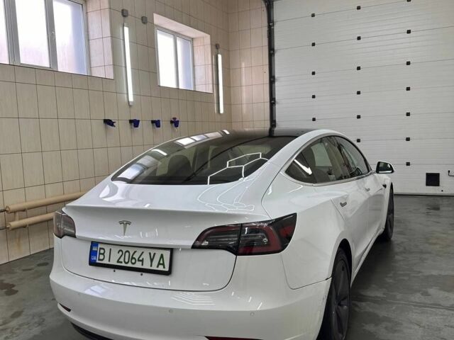 Белый Тесла Модель 3, объемом двигателя 0 л и пробегом 154 тыс. км за 17500 $, фото 5 на Automoto.ua
