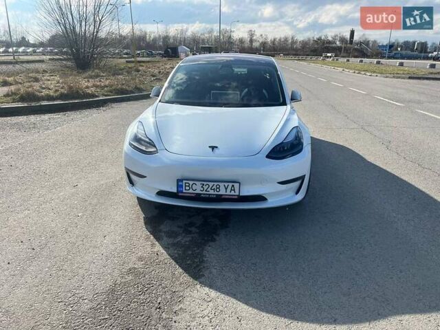 Белый Тесла Модель 3, объемом двигателя 0 л и пробегом 120 тыс. км за 17000 $, фото 1 на Automoto.ua