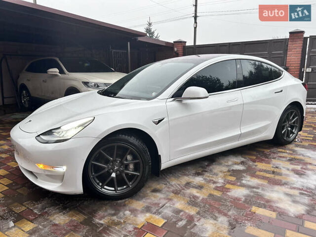 Білий Тесла Модель 3, об'ємом двигуна 0 л та пробігом 149 тис. км за 16900 $, фото 6 на Automoto.ua