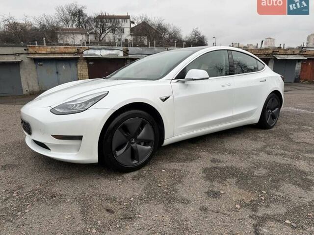 Білий Тесла Модель 3, об'ємом двигуна 0 л та пробігом 93 тис. км за 15800 $, фото 5 на Automoto.ua