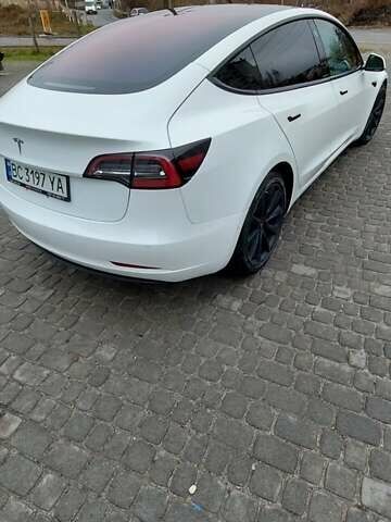 Белый Тесла Модель 3, объемом двигателя 0 л и пробегом 123 тыс. км за 17300 $, фото 4 на Automoto.ua