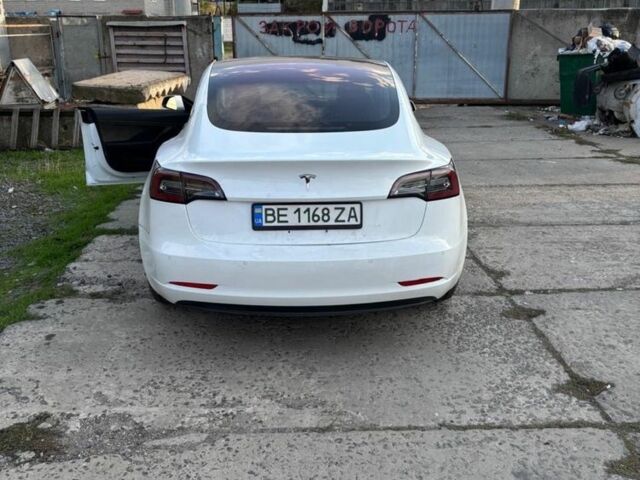 Білий Тесла Модель 3, об'ємом двигуна 0 л та пробігом 169 тис. км за 19000 $, фото 2 на Automoto.ua