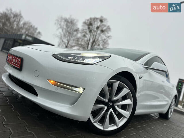 Білий Тесла Модель 3, об'ємом двигуна 0 л та пробігом 118 тис. км за 14999 $, фото 35 на Automoto.ua