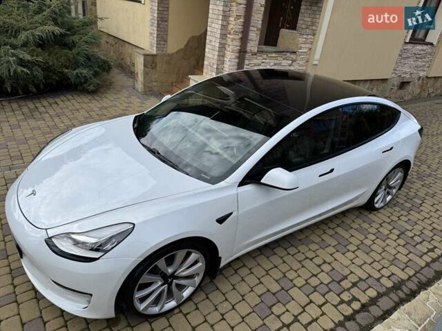 Білий Тесла Модель 3, об'ємом двигуна 0 л та пробігом 86 тис. км за 18600 $, фото 10 на Automoto.ua