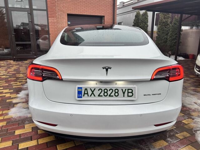 Белый Тесла Модель 3, объемом двигателя 0 л и пробегом 149 тыс. км за 16900 $, фото 5 на Automoto.ua