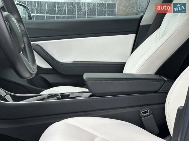 Білий Тесла Модель 3, об'ємом двигуна 0 л та пробігом 118 тис. км за 14999 $, фото 63 на Automoto.ua