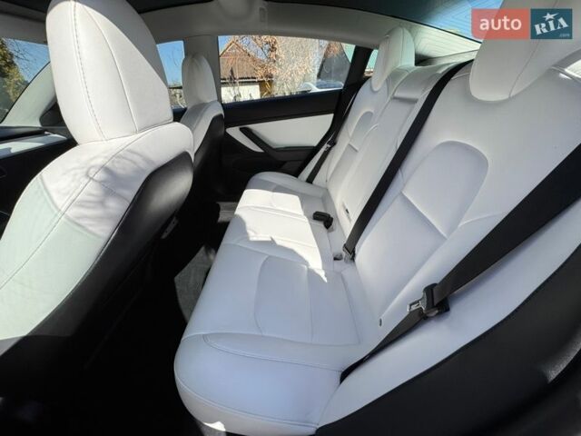 Білий Тесла Модель 3, об'ємом двигуна 0 л та пробігом 79 тис. км за 16000 $, фото 11 на Automoto.ua