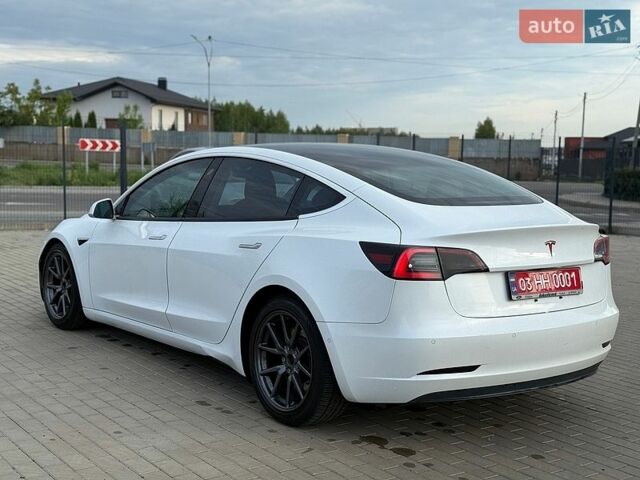 Белый Тесла Модель 3, объемом двигателя 0 л и пробегом 230 тыс. км за 12200 $, фото 7 на Automoto.ua