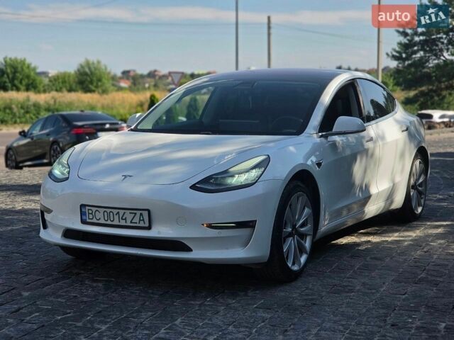 Белый Тесла Модель 3, объемом двигателя 0 л и пробегом 145 тыс. км за 16600 $, фото 16 на Automoto.ua
