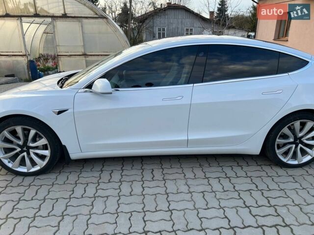 Білий Тесла Модель 3, об'ємом двигуна 0 л та пробігом 78 тис. км за 18650 $, фото 10 на Automoto.ua