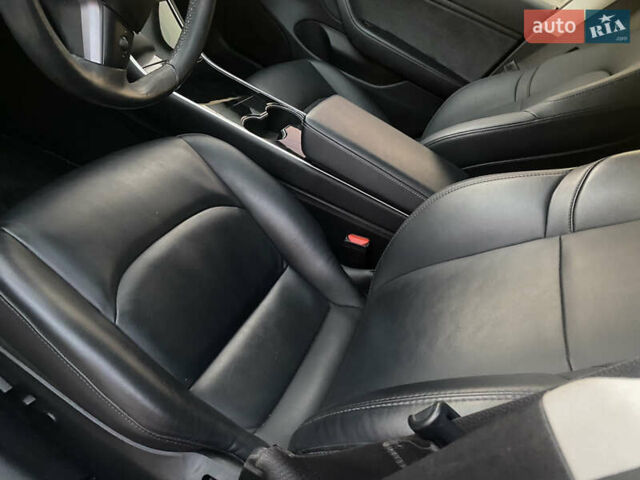 Белый Тесла Модель 3, объемом двигателя 0 л и пробегом 50 тыс. км за 19300 $, фото 16 на Automoto.ua