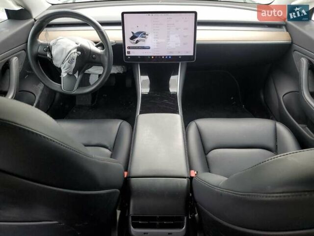 Тесла Модель 3 2018 в Львове на Automoto.ua Белый Тесла Модель 3, объемом двигателя 0 л и пробегом 51 тыс. км за 3000 $, фото 7 на Automoto.ua
