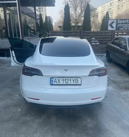 Белый Тесла Модель 3, объемом двигателя 0 л и пробегом 201 тыс. км за 14500 $, фото 2 на Automoto.ua