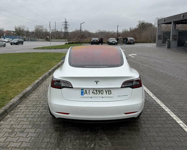 Білий Тесла Модель 3, об'ємом двигуна 0 л та пробігом 144 тис. км за 15500 $, фото 4 на Automoto.ua