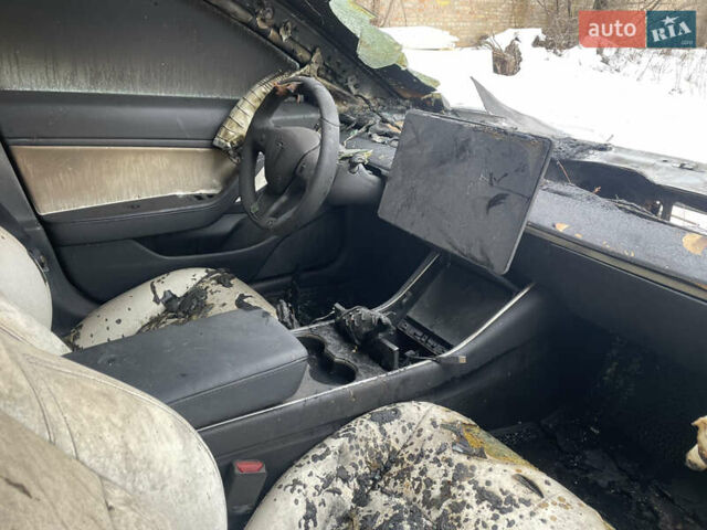 Білий Тесла Модель 3, об'ємом двигуна 0 л та пробігом 127 тис. км за 8000 $, фото 2 на Automoto.ua