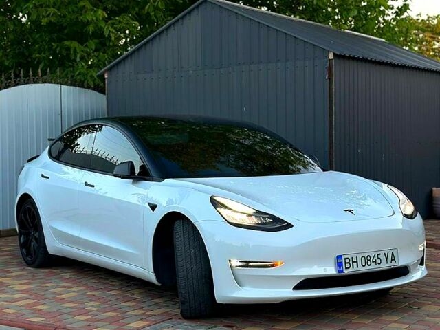 Белый Тесла Модель 3, объемом двигателя 0.26 л и пробегом 91 тыс. км за 19000 $, фото 1 на Automoto.ua
