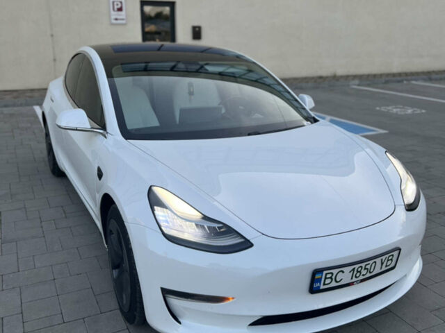 Белый Тесла Модель 3, объемом двигателя 0 л и пробегом 133 тыс. км за 17500 $, фото 6 на Automoto.ua