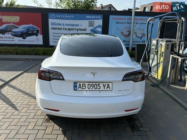 Белый Тесла Модель 3, объемом двигателя 0 л и пробегом 85 тыс. км за 18500 $, фото 12 на Automoto.ua