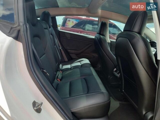 Белый Тесла Модель 3, объемом двигателя 0 л и пробегом 104 тыс. км за 3000 $, фото 9 на Automoto.ua