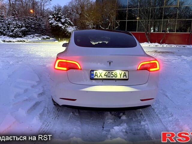 Білий Тесла Модель 3, об'ємом двигуна 0 л та пробігом 11400 тис. км за 19000 $, фото 9 на Automoto.ua