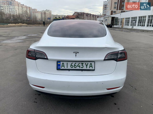 Тесла Модель 3 2018 у Києві на Automoto.ua Білий Тесла Модель 3, об'ємом двигуна 0 л та пробігом 65 тис. км за 15300 $, фото 9 на Automoto.ua