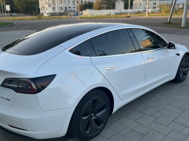 Белый Тесла Модель 3, объемом двигателя 0 л и пробегом 133 тыс. км за 17500 $, фото 5 на Automoto.ua