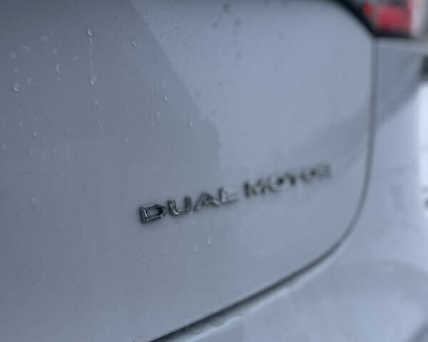 Белый Тесла Модель 3, объемом двигателя 0 л и пробегом 105 тыс. км за 18500 $, фото 13 на Automoto.ua