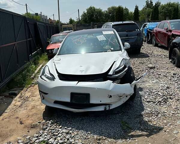 Білий Тесла Модель 3, об'ємом двигуна 0 л та пробігом 192 тис. км за 9200 $, фото 4 на Automoto.ua
