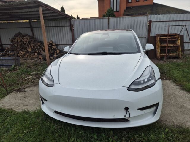Білий Тесла Модель 3, об'ємом двигуна 0 л та пробігом 48 тис. км за 11800 $, фото 5 на Automoto.ua