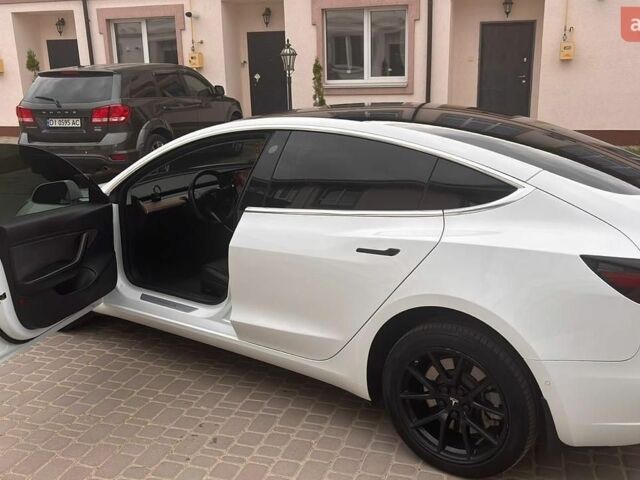 Білий Тесла Модель 3, об'ємом двигуна 0 л та пробігом 220 тис. км за 15500 $, фото 15 на Automoto.ua