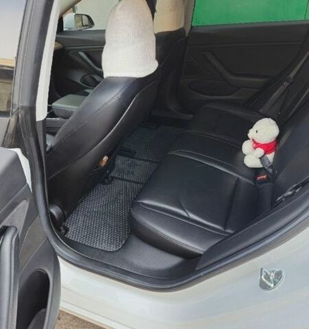 Білий Тесла Модель 3, об'ємом двигуна 0 л та пробігом 160 тис. км за 17000 $, фото 17 на Automoto.ua