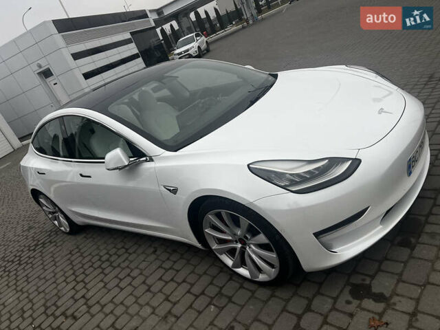 Белый Тесла Модель 3, объемом двигателя 0 л и пробегом 85 тыс. км за 19399 $, фото 16 на Automoto.ua
