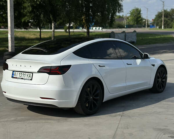 Белый Тесла Модель 3, объемом двигателя 0 л и пробегом 115 тыс. км за 17500 $, фото 1 на Automoto.ua