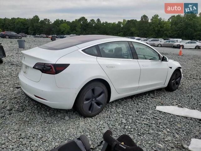 Тесла Модель 3 2018 в Львове на Automoto.ua Белый Тесла Модель 3, объемом двигателя 0 л и пробегом 51 тыс. км за 3000 $, фото 2 на Automoto.ua