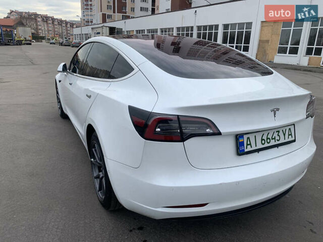 Тесла Модель 3 2018 у Києві на Automoto.ua Білий Тесла Модель 3, об'ємом двигуна 0 л та пробігом 65 тис. км за 15300 $, фото 11 на Automoto.ua