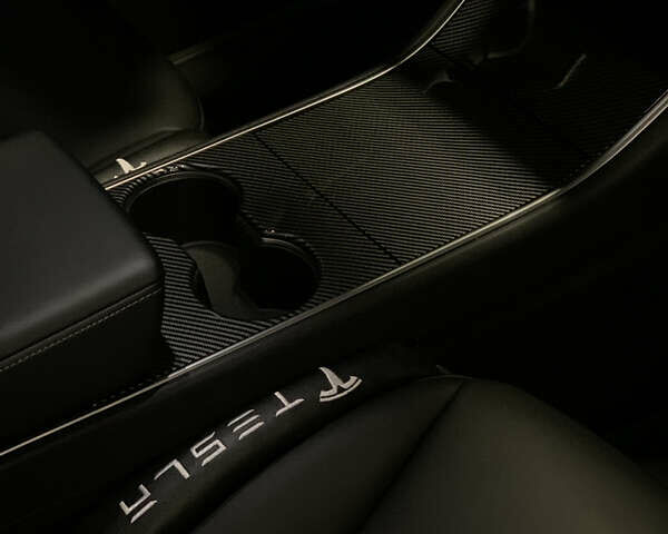 Белый Тесла Модель 3, объемом двигателя 0 л и пробегом 152 тыс. км за 25000 $, фото 9 на Automoto.ua