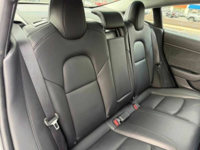 Білий Тесла Модель 3, об'ємом двигуна 0 л та пробігом 43 тис. км за 9000 $, фото 11 на Automoto.ua